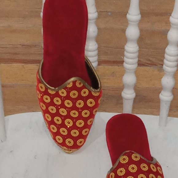 Red and Gold Napoli Velour shoe - Picture 8 of 9
